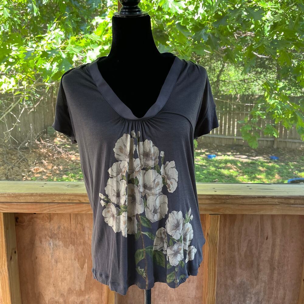 Anthropologie Postmark Women's Grey Floral Print Tee Size S